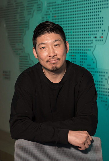 Joongtak Kwak - Associate Retail Director